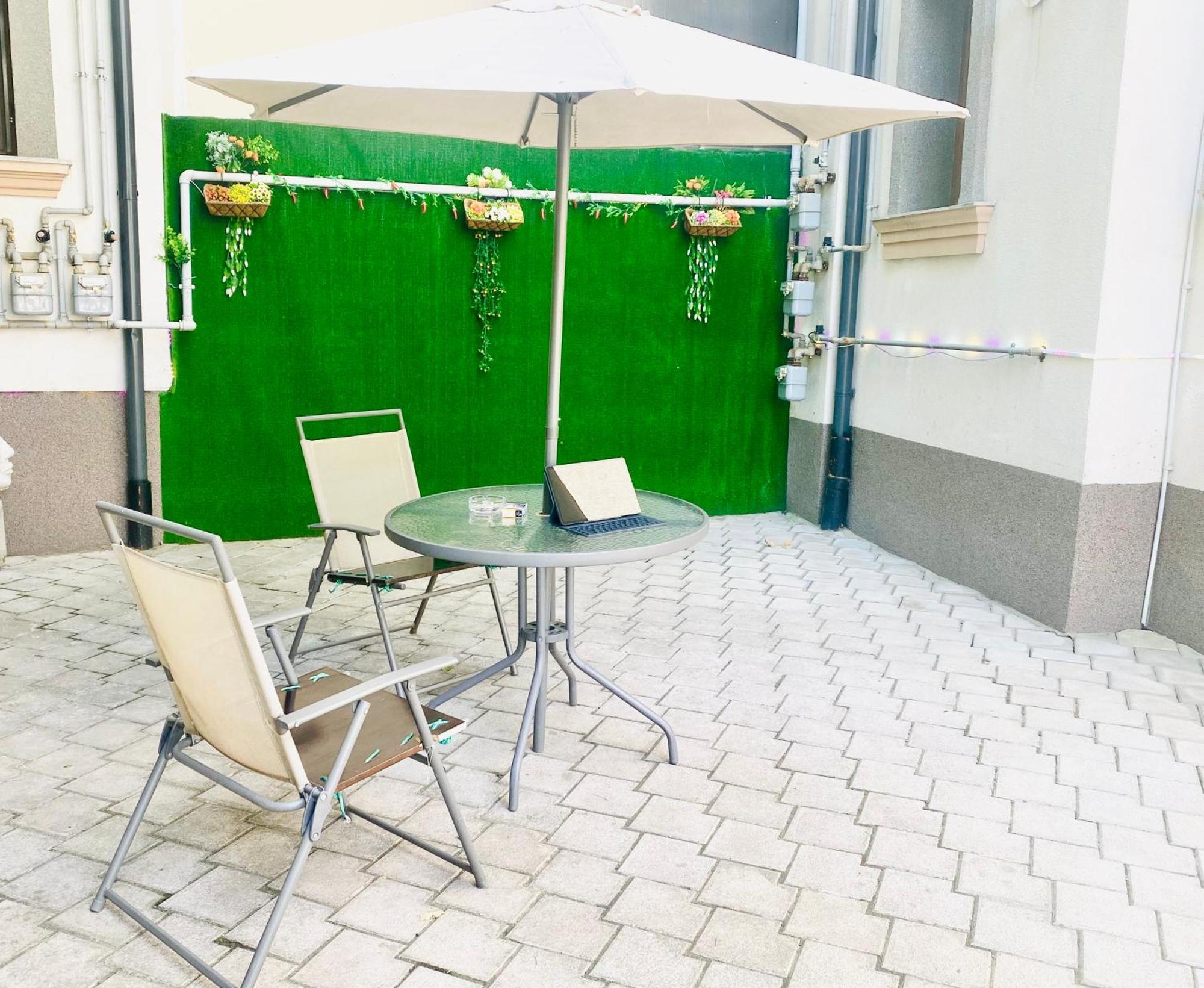 Cazan House Hostel Bucharest Exterior photo